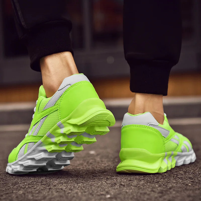 Resistant Cushioned Sneakers