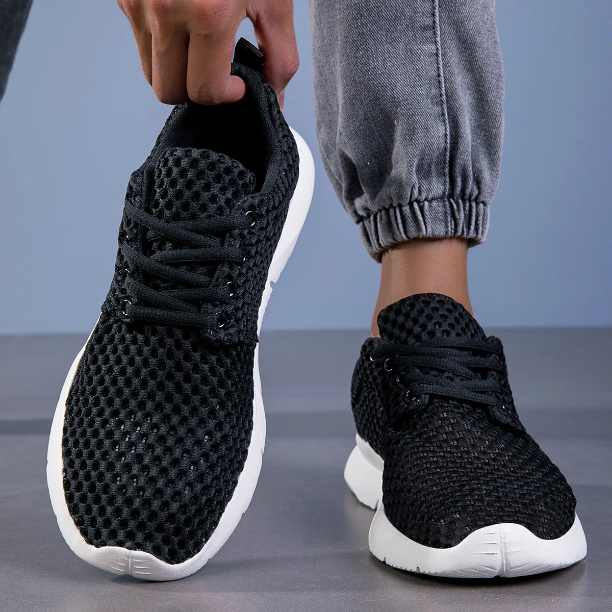 Lightweight Summer Casual Sneakers
