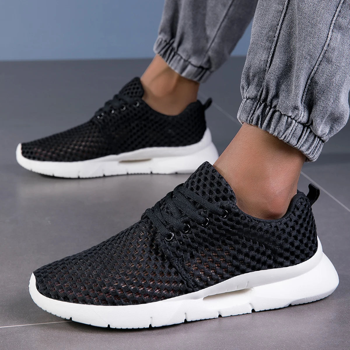 Lightweight Summer Casual Sneakers