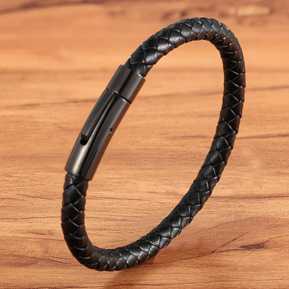 Unisex Toggle Clasp Bangle