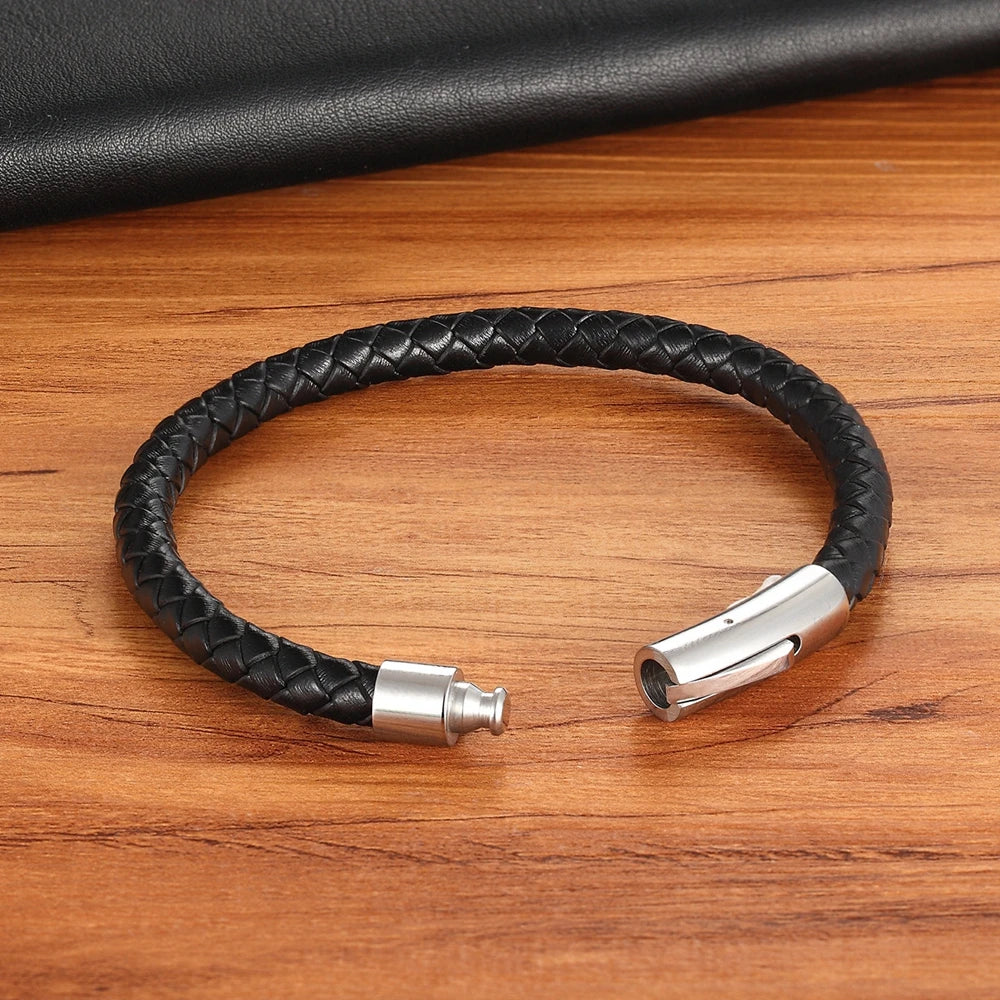 Unisex Toggle Clasp Bangle