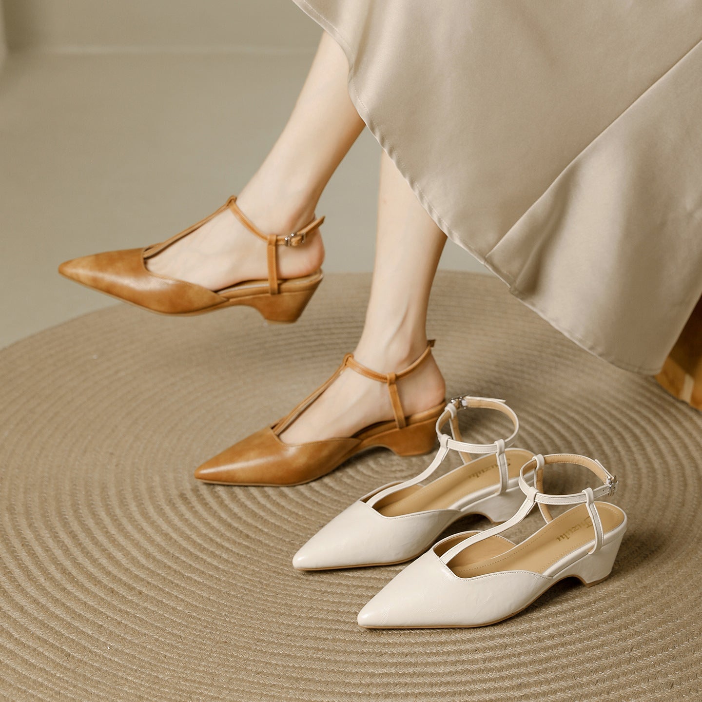 Women's Retro T-Strap Sandals