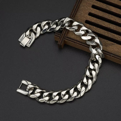 Thick Curb Chain Wrist