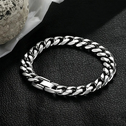 Thick Curb Chain Wrist