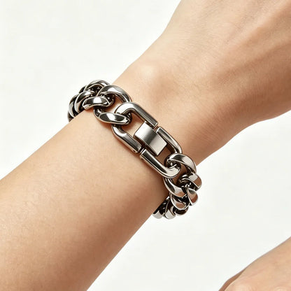 Thick Curb Chain Wrist
