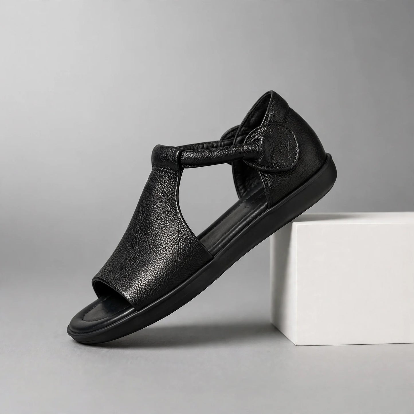 Women's Vintage Flat Sandals